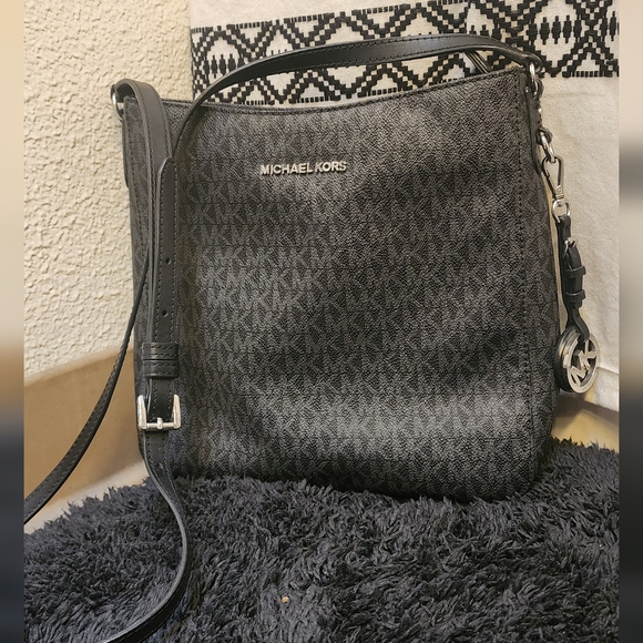 MK Crossbody - Picture 1 of 5